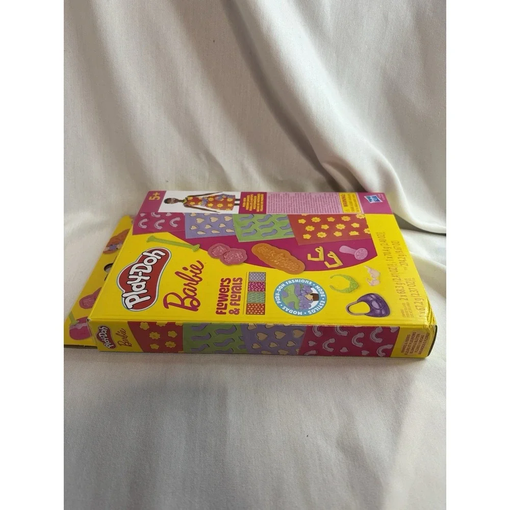 Play-Doh Barbie Flowers & Florals Pattern Sheets Modeling Clay Set